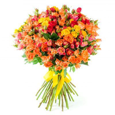 Букет из кустовых роз «Яркость»